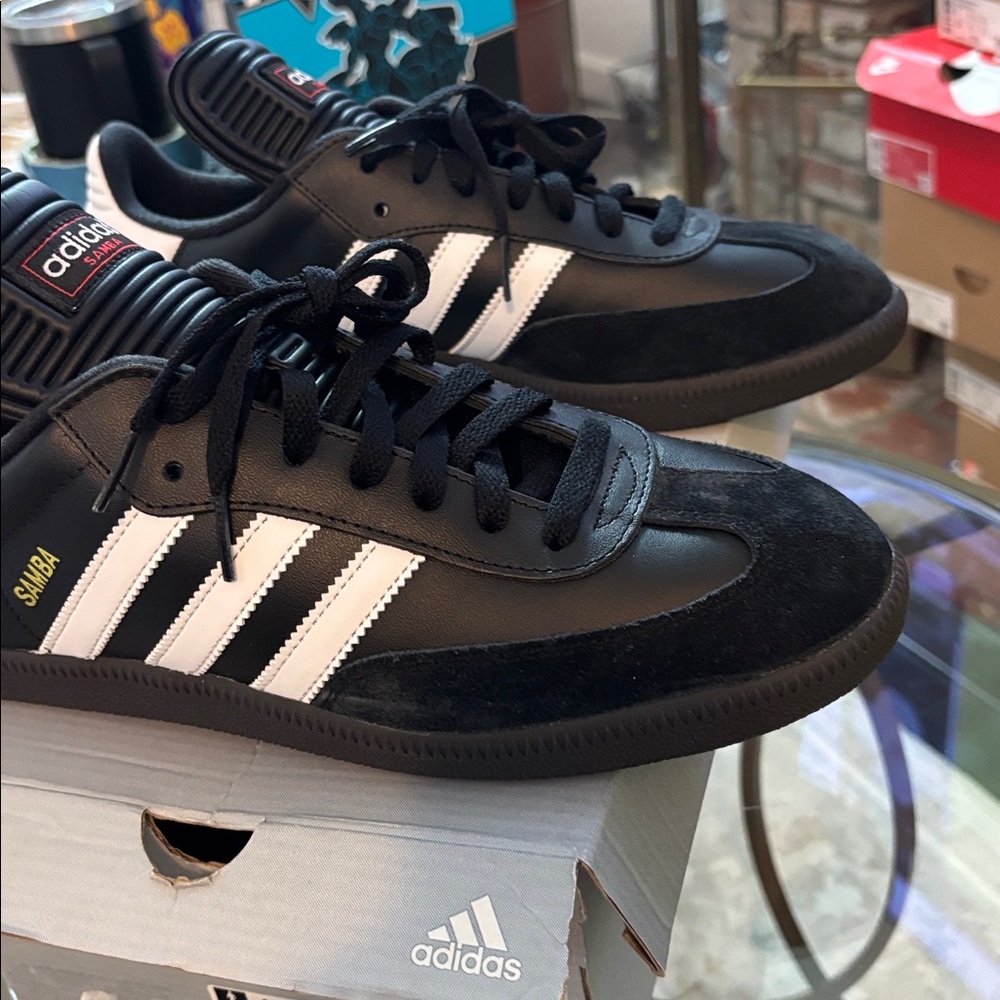 Adidas Samba Classic Black and White Shoes 034563 Men’s 10.5 / Women’s 11.5 - Picture 5 of 8